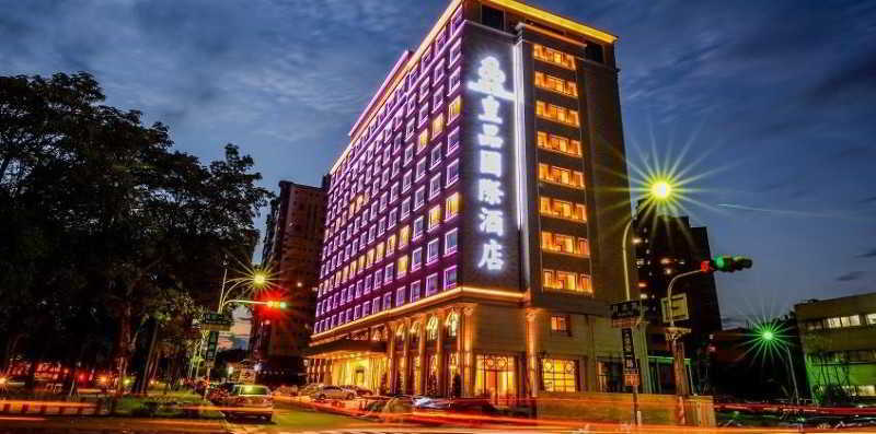 Royal Chiayi Hotel Buitenkant foto